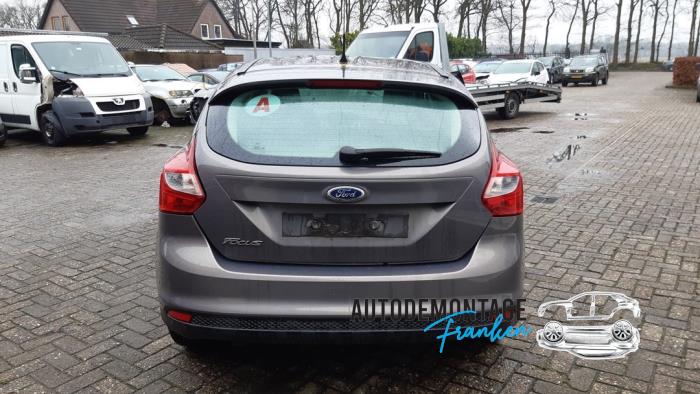 Rear bumper from a Ford Focus 3 1.6 TDCi 2011