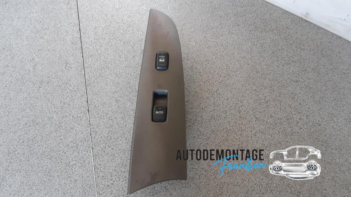 Usados Interruptor de ventanilla eléctrica Lexus IS (E2) 220d 16V Precio € 20,00 Norma de margen ofrecido por Franken Autodemontage B.V.