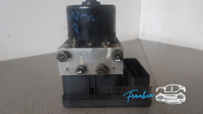 Used ABS pump Mazda 2 (NB/NC/ND/NE) 1.4 16V Price € 50,00 Margin scheme offered by Franken Autodemontage B.V.
