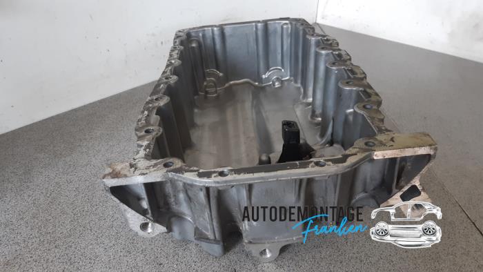 Usagé Couvercle carter Audi A3 (8P1) 2.0 TDI 16V Prix € 50,00 Règlement à la marge proposé par Franken Autodemontage B.V.