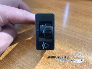 Used Height control switch Citroen C4 Picasso (UD/UE/UF) 2.0 HDiF 16V 150 Price on request offered by Franken Autodemontage B.V.