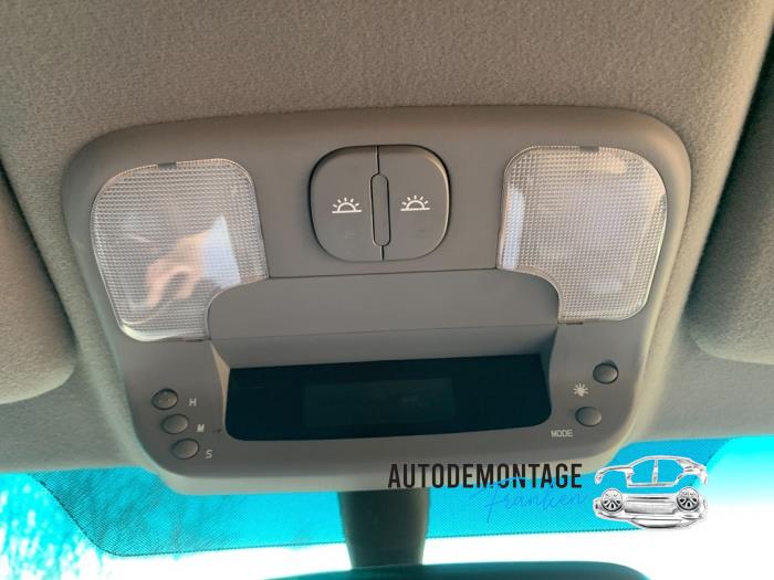 Begagnade Innerdisplay Hyundai Terracan 2.9 CRDi 16V Pris på förfrågan erbjuds av Franken Autodemontage B.V.