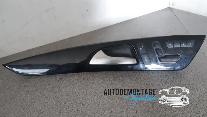 Begagnade Brytare, eldrivet säte Mercedes CLS (C218) 350 CGI BlueEfficiency 3.5 V6 24V Pris € 50,00 Marginaltabell erbjuds av Franken Autodemontage B.V.
