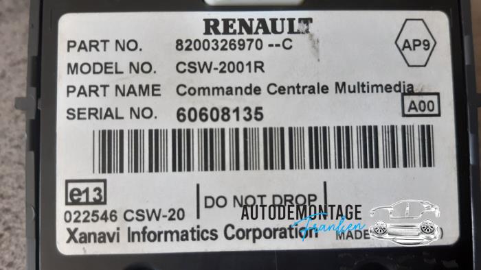 Multi-media control unit from a Renault Espace (JK) 2.0 16V Turbo 2006