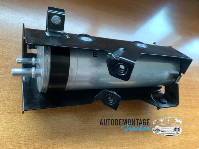 Gebrauchte Kraftstofffilter Volkswagen Transporter/Caravelle T6 2.0 TDI DRF Preis € 30,00 Margenregelung angeboten von Franken Autodemontage B.V.