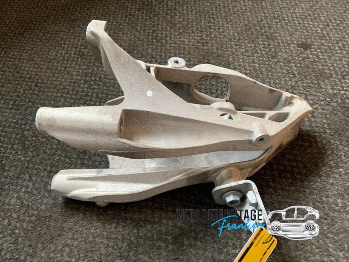 Used Engine mount Volkswagen Transporter/Caravelle T6 2.0 TDI DRF Price € 45,00 Margin scheme offered by Franken Autodemontage B.V.