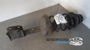Used Front shock absorber rod, right Renault Kangoo Express (FC) 1.5 dCi 60 Price on request offered by Franken Autodemontage B.V.