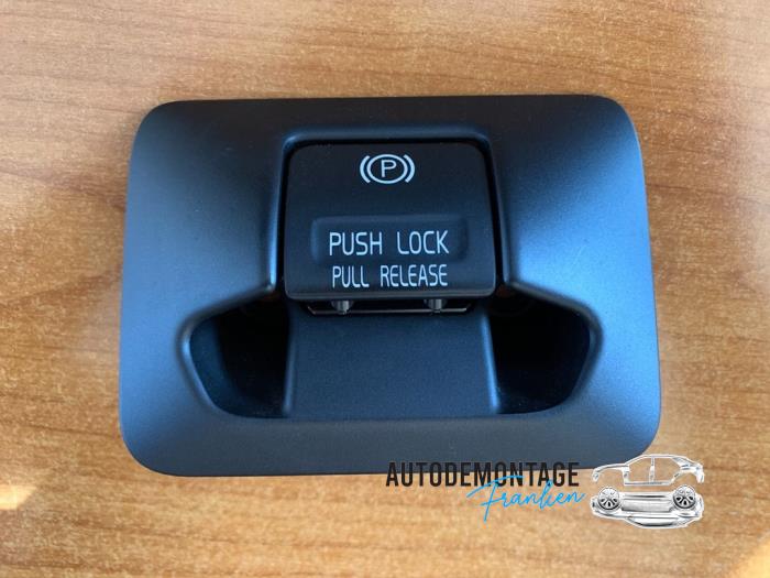 Gebrauchte Handbremse Schalter Volvo V60 I (FW/GW) 2.4 D6 20V Plug-in Hybrid AWD Preis € 20,00 Margenregelung angeboten von Franken Autodemontage B.V.