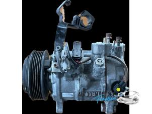 Used Air conditioning pump BMW 5 serie Touring (F11) 520d 16V Price on request offered by Franken Autodemontage B.V.