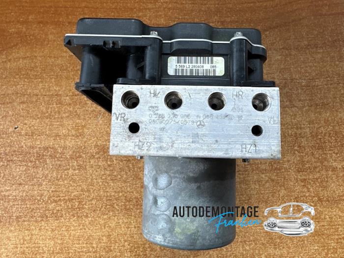 ABS pump from a Mercedes-Benz A (W169) 2.0 A-180 CDI 16V 5-Drs. 2008