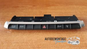 Gebrauchte Panikbeleuchtung Schalter Audi S3 (8V1/8VK) 2.0 T FSI 16V Preis auf Anfrage angeboten von Franken Autodemontage B.V.