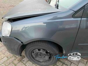 Used Front wing, left Volkswagen Polo IV (9N1/2/3) 1.4 TDI 80 Price on request offered by Franken Autodemontage B.V.