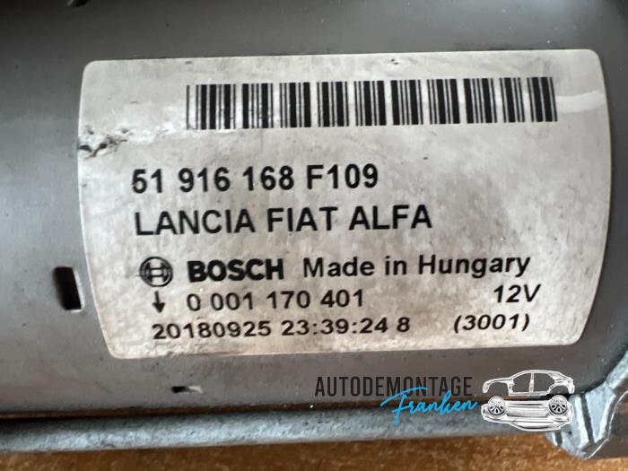 Motor de arranque de un Fiat 500 (312) 1.2 69 2019