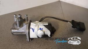 Used Front wiper motor Opel Meriva 1.6 16V Price on request offered by Franken Autodemontage B.V.