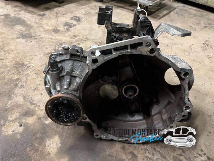 Gearbox from a Volkswagen Polo V (6R) 1.6 TDI 16V 90 2012