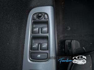 Used Electric window switch Volvo V50 (MW) 1.6 D 16V Price on request offered by Franken Autodemontage B.V.