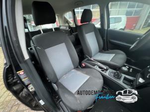 Used Seat, right Mercedes A (W169) 1.7 A-170 5-Drs. Price on request offered by Franken Autodemontage B.V.