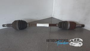 Used Front drive shaft, left Renault Clio III (BR/CR) 1.2 16V 75 Price on request offered by Franken Autodemontage B.V.