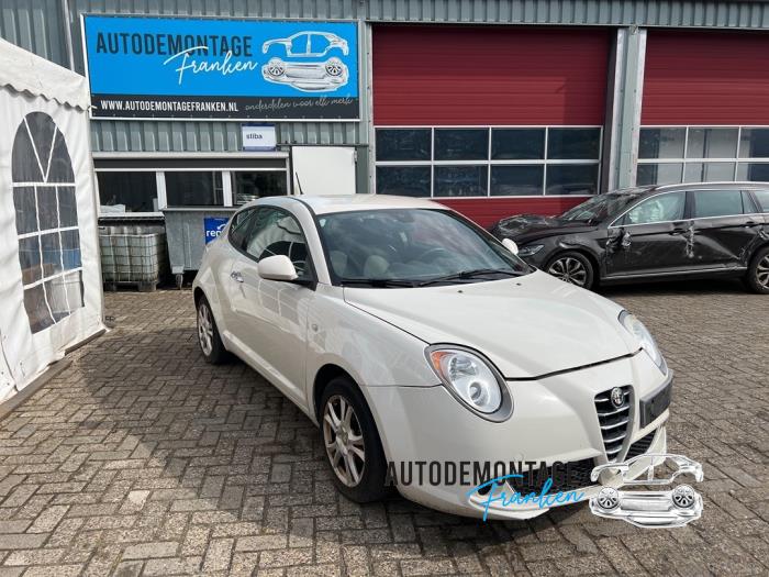 Usados Subchasis Alfa Romeo MiTo (955) 1.4 16V Precio de solicitud ofrecido por Franken Autodemontage B.V.
