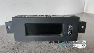 Begagnade Innerdisplay Opel Vivaro 2.5 DTI 16V Pris € 20,00 Marginaltabell erbjuds av Franken Autodemontage B.V.