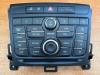 Panel de control de radio de un Opel Zafira Tourer (P12) 2.0 CDTI 16V 165 Ecotec 2012