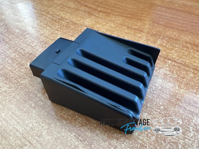 Usagé Module pompe carburant Volkswagen Golf VII (AUA) 1.6 TDI BlueMotion 16V Prix € 25,00 Règlement à la marge proposé par Franken Autodemontage B.V.