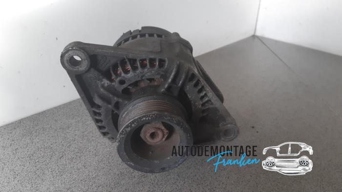 Usagé Dynamo Fiat Barchetta (183) 1.8 16V Prix € 40,00 Règlement à la marge proposé par Franken Autodemontage B.V.