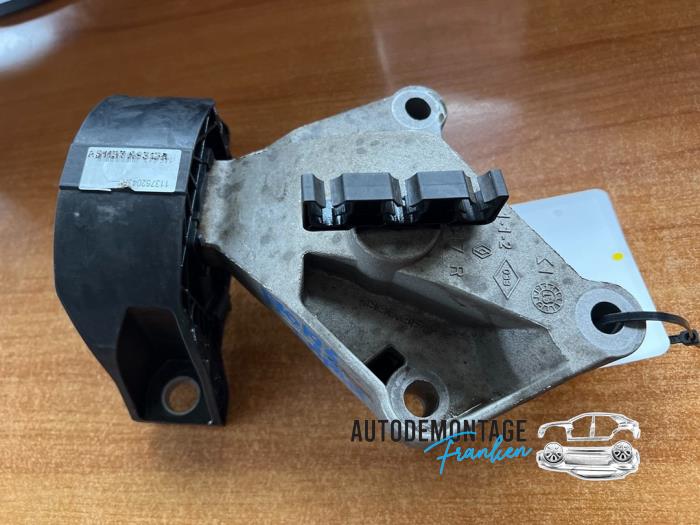 Usagé Support moteur Renault Captur I (2R) 0.9 Energy TCE 12V Prix € 30,00 Règlement à la marge proposé par Franken Autodemontage B.V.