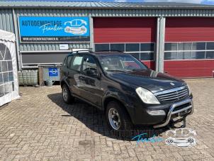 Used Front drive shaft, left Ssang Yong Rexton 2.7 Xdi RX/RJ 270 16V Price on request offered by Franken Autodemontage B.V.