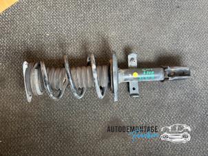 Used Front shock absorber rod, right Renault Clio IV (5R) 1.2 TCE 16V GT EDC Price on request offered by Franken Autodemontage B.V.