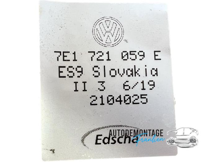Pedal de embrague de un Volkswagen Transporter T6 2.0 TSI 2019
