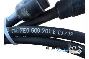 Usados Cable de freno de mano Volkswagen Transporter T6 2.0 TSI Precio de solicitud ofrecido por Franken Autodemontage B.V.