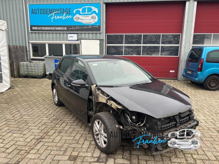 Gebrauchte Bremszange links hinten Volkswagen Golf VI (5K1) 2.0 TDI 16V Preis auf Anfrage angeboten von Franken Autodemontage B.V.