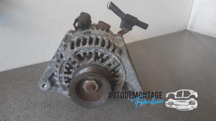Gebrauchte Dynamo Toyota Corolla Verso (E12) 1.6 16V VVT-i Preis € 35,00 Margenregelung angeboten von Franken Autodemontage B.V.