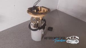Förderpumpe van een Volkswagen Passat (3C2) 1.9 TDI 2009