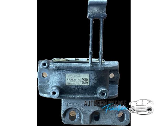 Used Engine mount Volkswagen Golf VII (AUA) 2.0 GTD 16V Price € 35,00 Margin scheme offered by Franken Autodemontage B.V.