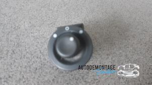 Used Mirror switch Renault Twingo II (CN) 1.2 16V Quickshift 5 Price on request offered by Franken Autodemontage B.V.