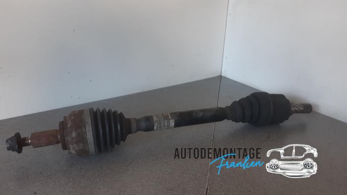 Gebrauchte Antriebswelle links vorne Renault Laguna III (BT) 2.0 16V Preis € 45,00 Margenregelung angeboten von Franken Autodemontage B.V.