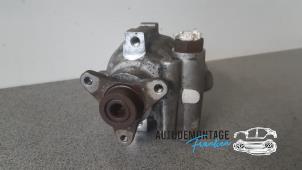 Used Power steering pump Opel Vivaro 2.5 DTI 16V Price on request offered by Franken Autodemontage B.V.