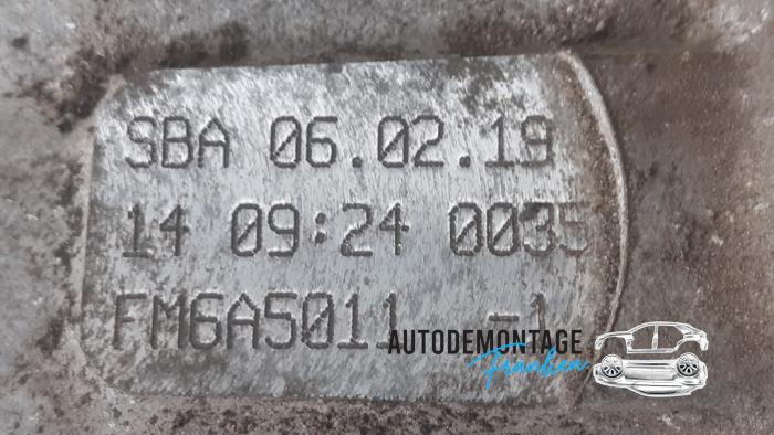 Getriebe van een Volkswagen Transporter T6 2.0 TSI 2019
