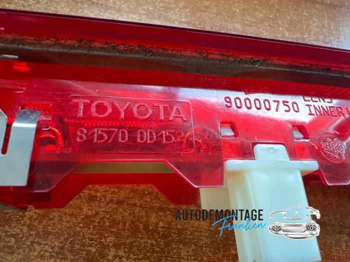 Third brake light Toyota Yaris III 1.5 16V Hybrid 815700D152 VALEO