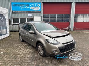 Used Knuckle, front right Renault Clio III (BR/CR) 1.2 16V 75 Price on request offered by Franken Autodemontage B.V.