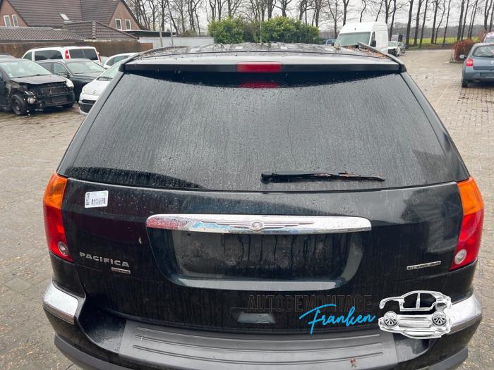 Używane Tylna klapa Chrysler Pacifica 3.5 V6 24V Cena na żądanie oferowane przez Franken Autodemontage B.V.