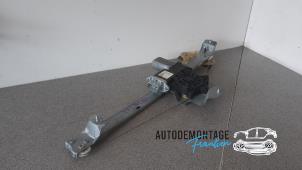 Used Window mechanism 4-door, front left Renault Clio IV (5R) 1.5 Energy dCi 90 FAP Price on request offered by Franken Autodemontage B.V.