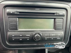 Gebrauchte Radio CD Spieler Skoda Fabia II Combi 1.2i 12V Preis auf Anfrage angeboten von Franken Autodemontage B.V.