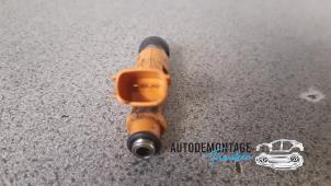 Używane Wtryskiwacz (wtrysk benzyny) Opel Agila (B) 1.0 12V Cena € 20,00 Procedura marży oferowane przez Franken Autodemontage B.V.