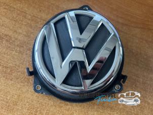 Używane Uchwyt tylnej klapy Volkswagen Golf VI (5K1) 2.0 TDI 16V Cena na żądanie oferowane przez Franken Autodemontage B.V.