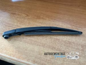Used Rear wiper arm Alfa Romeo MiTo (955) 1.3 JTDm 16V Eco Price on request offered by Franken Autodemontage B.V.