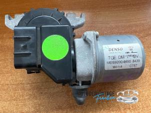 Used Front wiper motor Fiat 500 (312) 1.2 69 Price on request offered by Franken Autodemontage B.V.