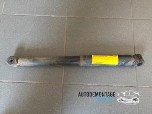 Usagé Amortisseur arrière gauche Mercedes Sprinter 3,5t (906.73) 311 CDI 16V Prix € 30,00 Règlement à la marge proposé par Franken Autodemontage B.V.